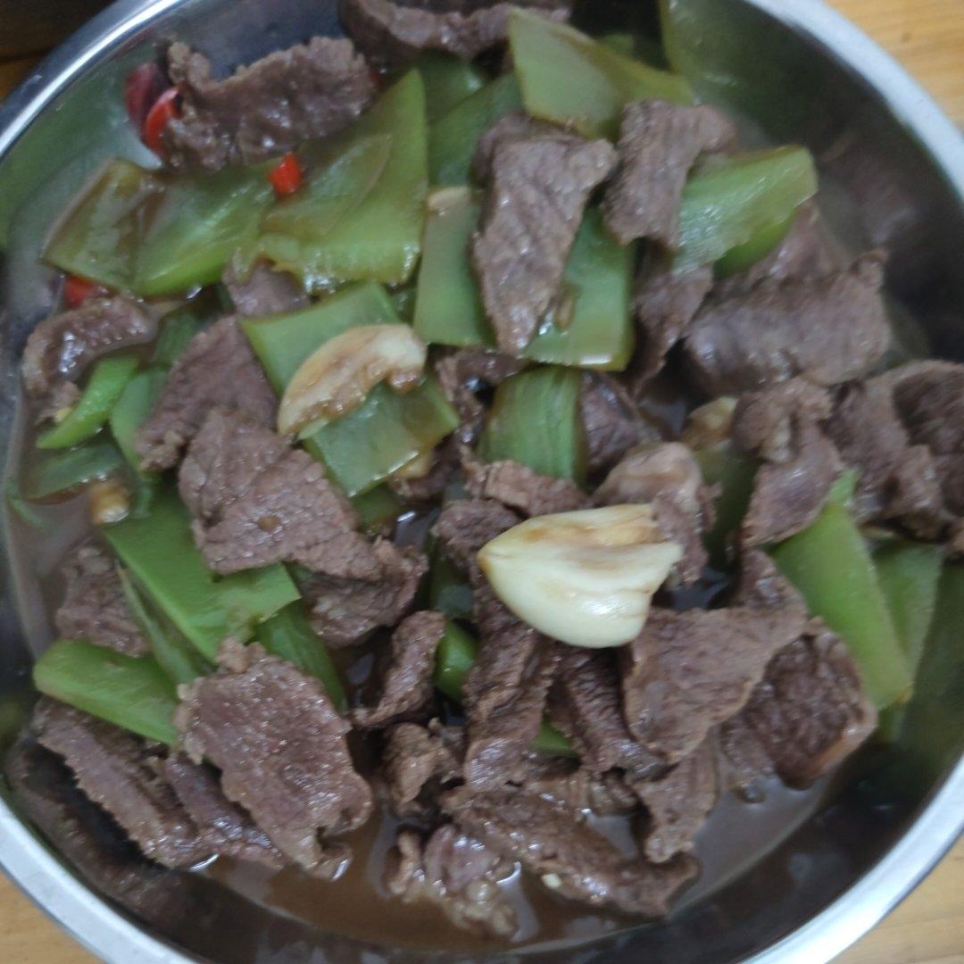 莴笋炒牛肉