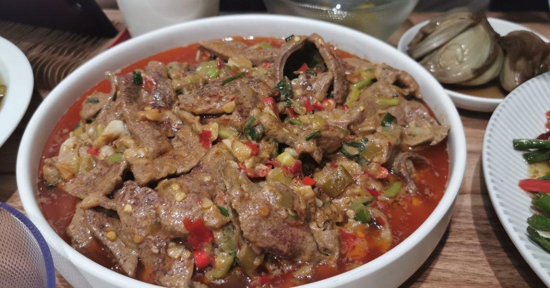 厨师长教你：“口味猪肝”的家常做法，没错，真的就是家常做法