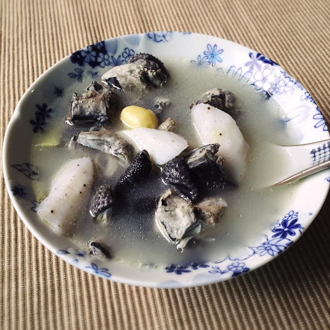 山药枸杞乌鸡汤