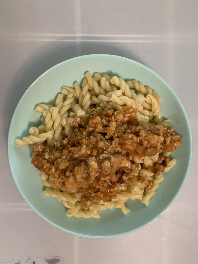 蕃茄蘑菇肉酱意大利面