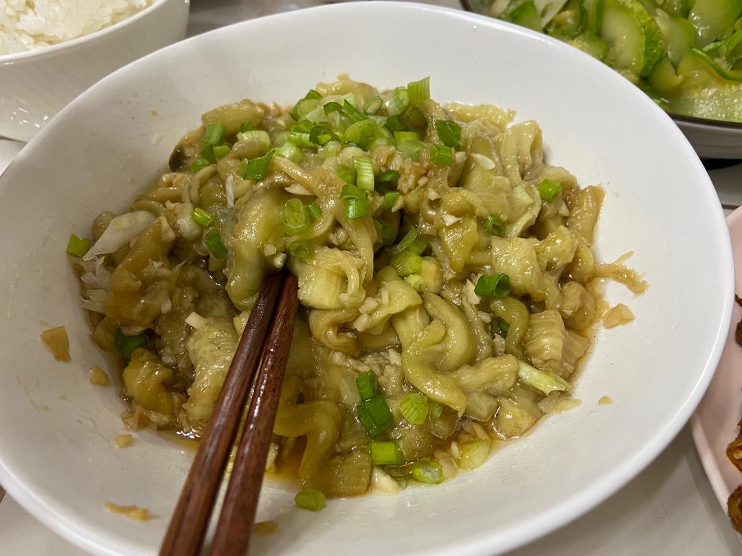 蒜泥手撕茄子