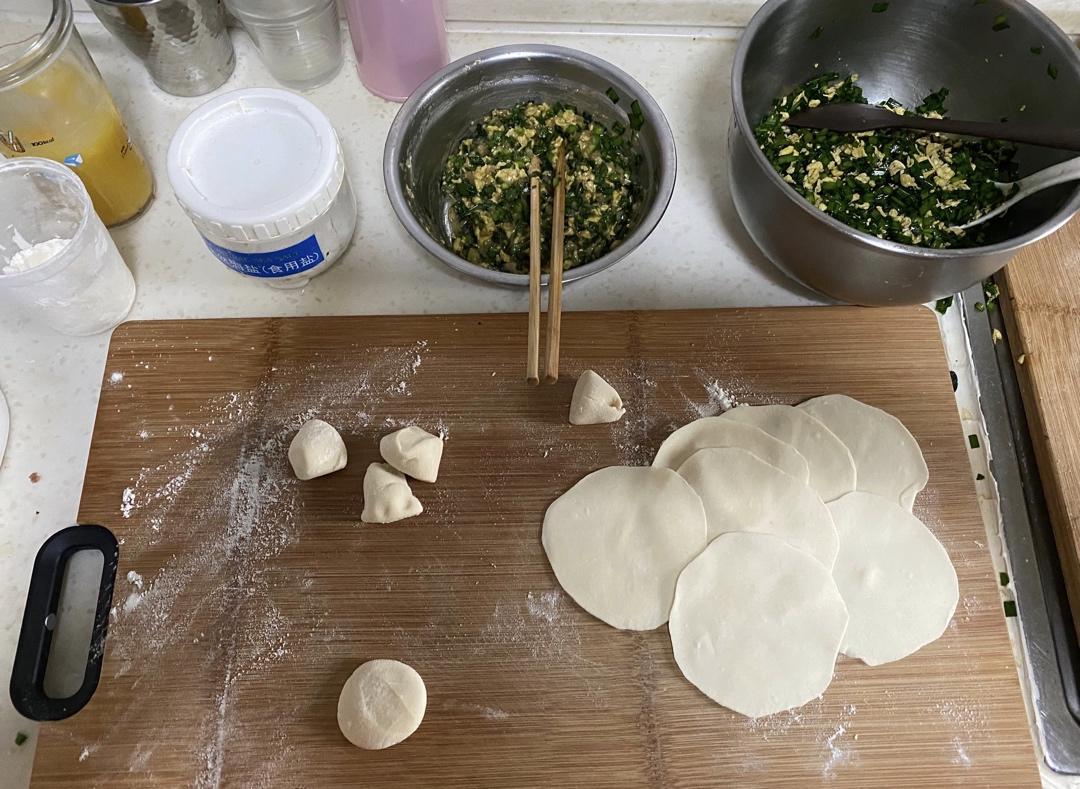 手工揉面三分钟，又韧又薄又好包的饺子皮