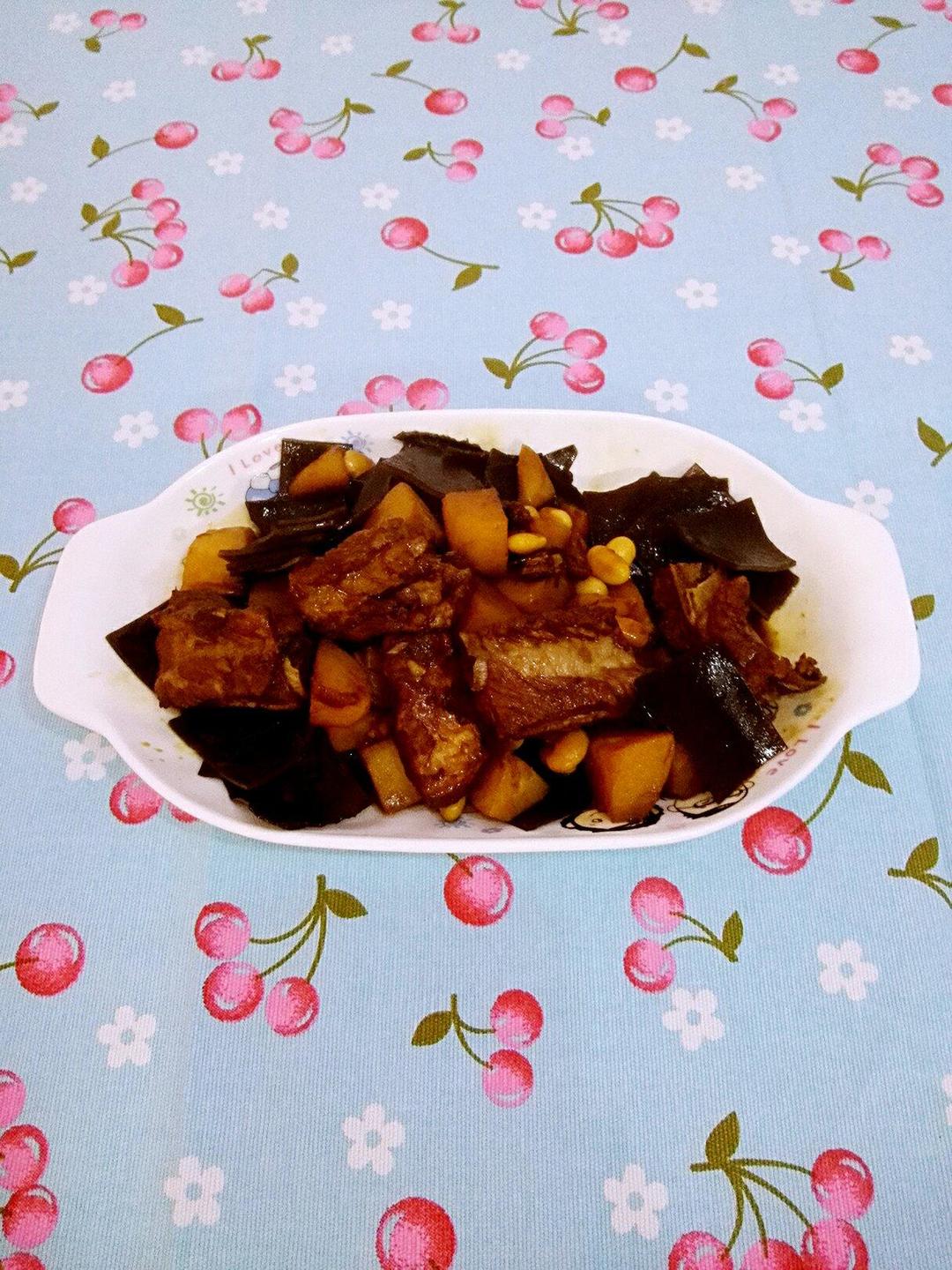 土豆海带炖排骨的做法