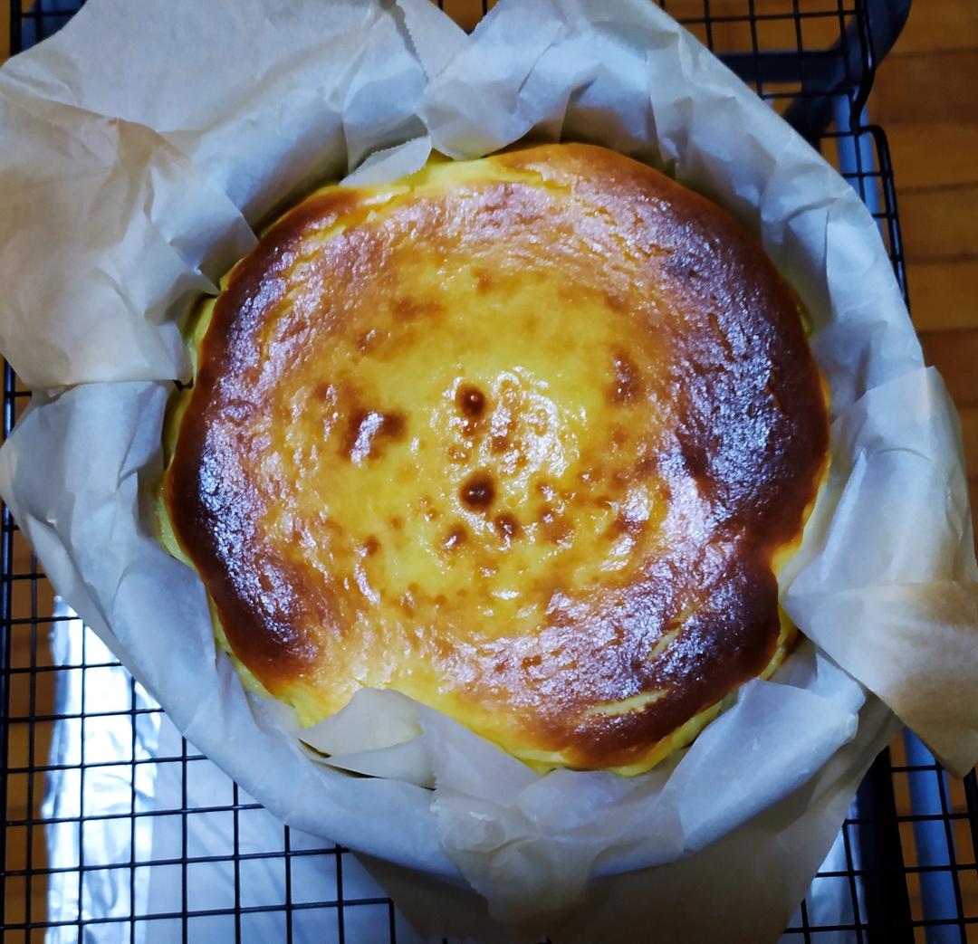 快手的网红basque cheesecake巴斯克焦芝士蛋糕