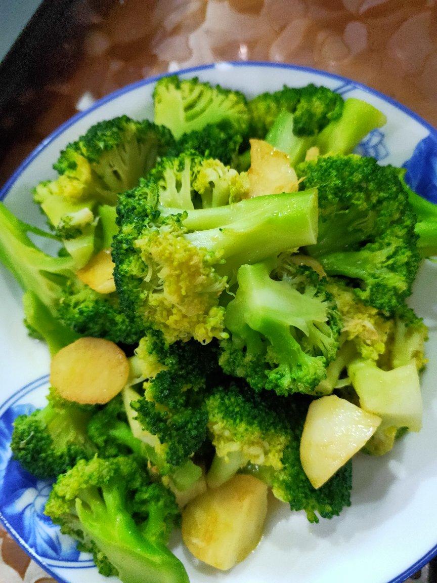 蚝油蒜蓉西兰花
