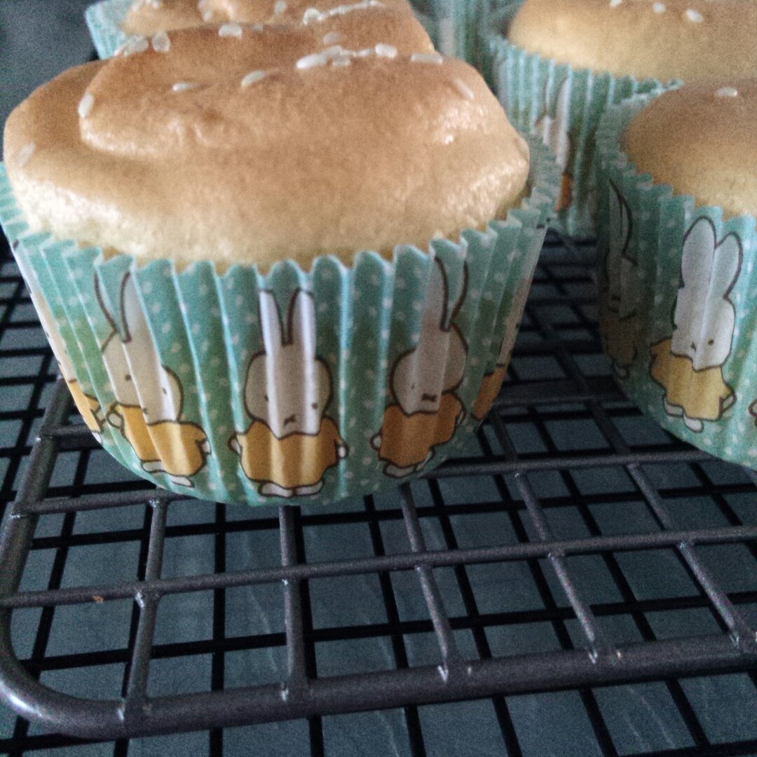 不塌不皱的光滑圆润版纸杯戚风（内含减糖版宝宝可吃）