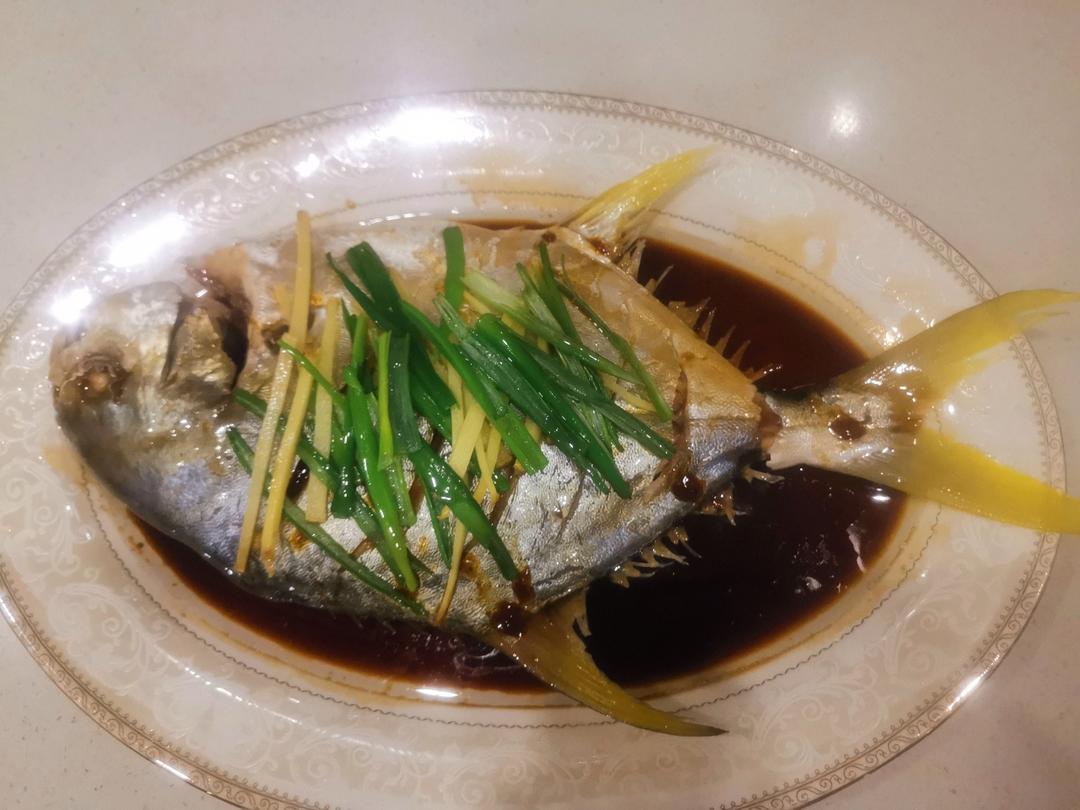 清蒸鲈鱼