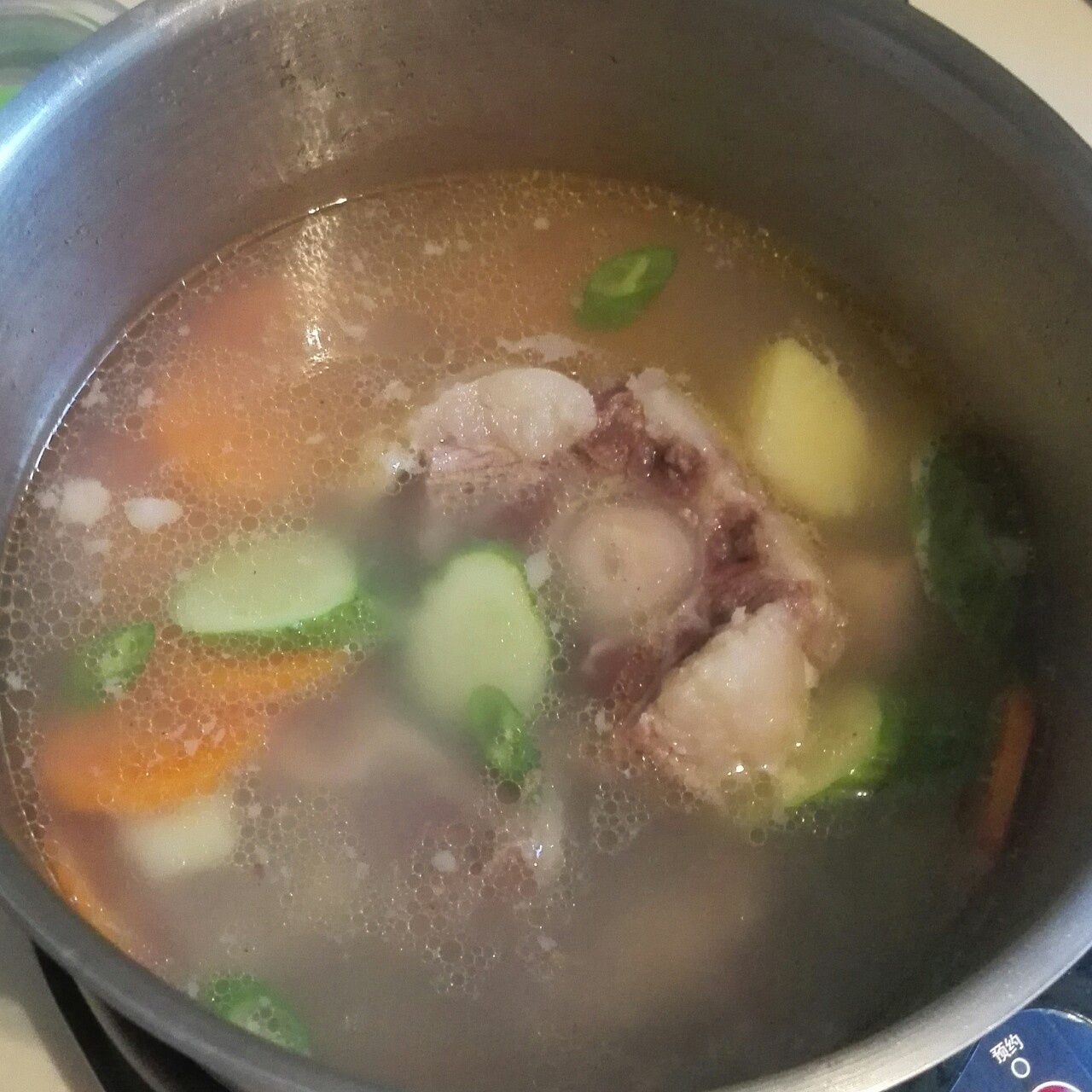 清炖牛尾汤