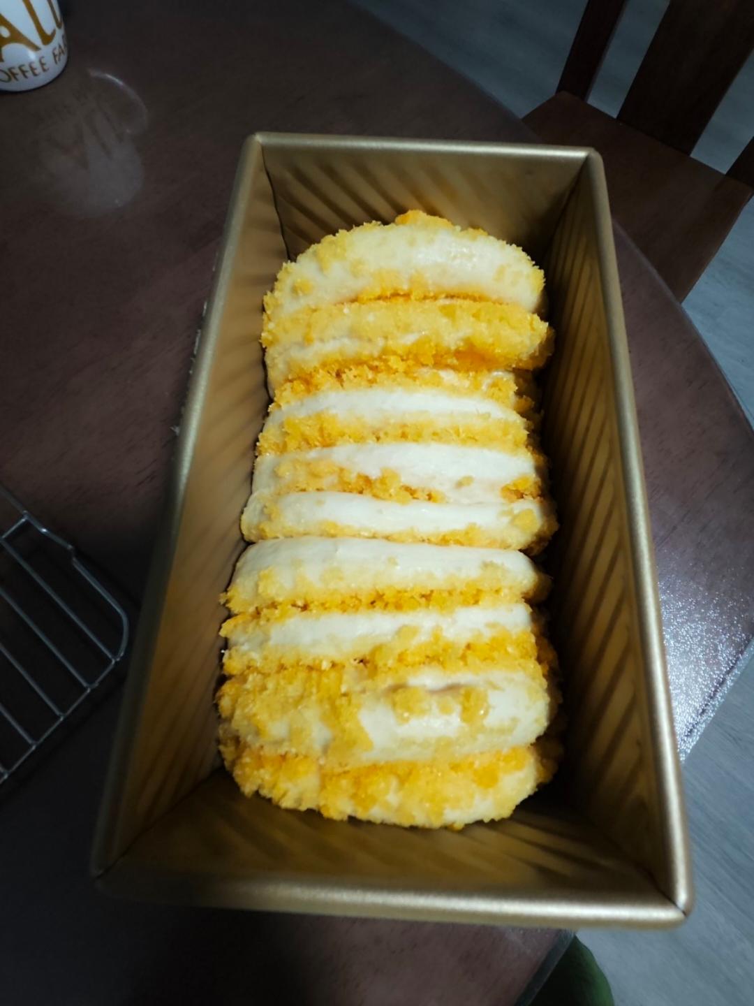 椰香满满的椰蓉土司~