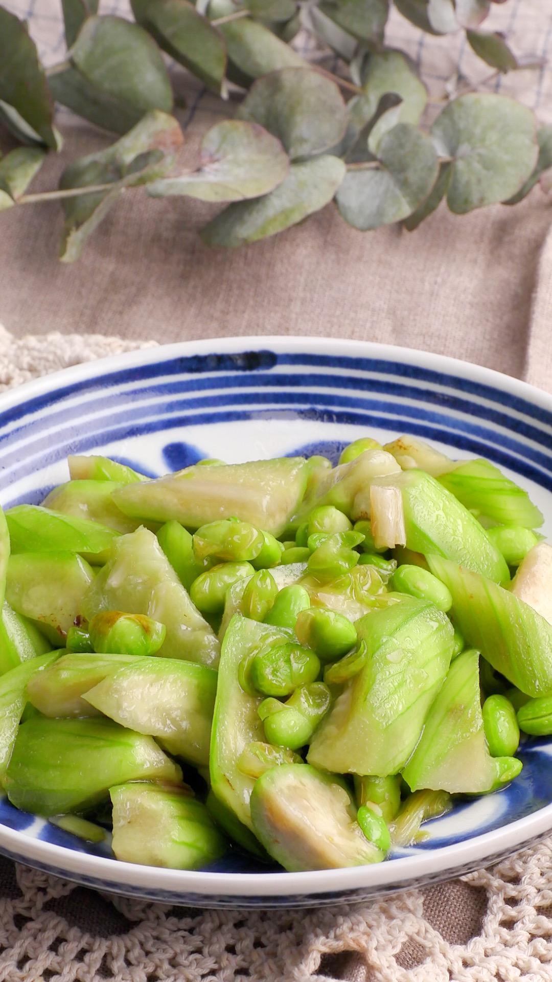 丝瓜烧毛豆的做法