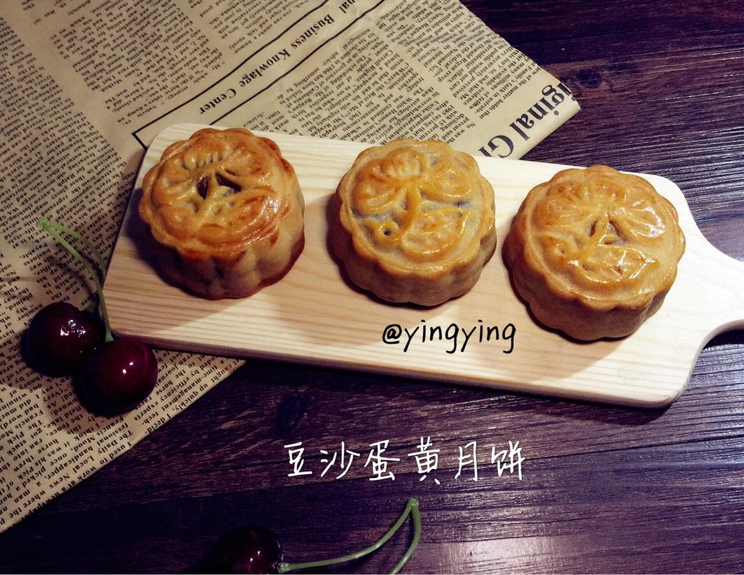 广式莲蓉（豆沙）蛋黄月饼（超详细步骤）