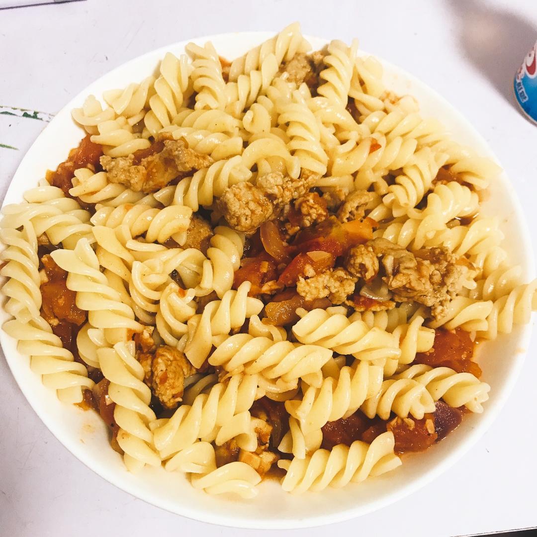 【番茄肉酱意面】