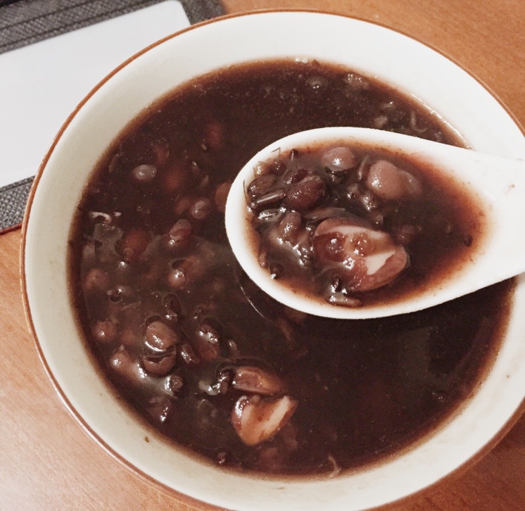 xxtxxt做的红豆黑米美颜粥