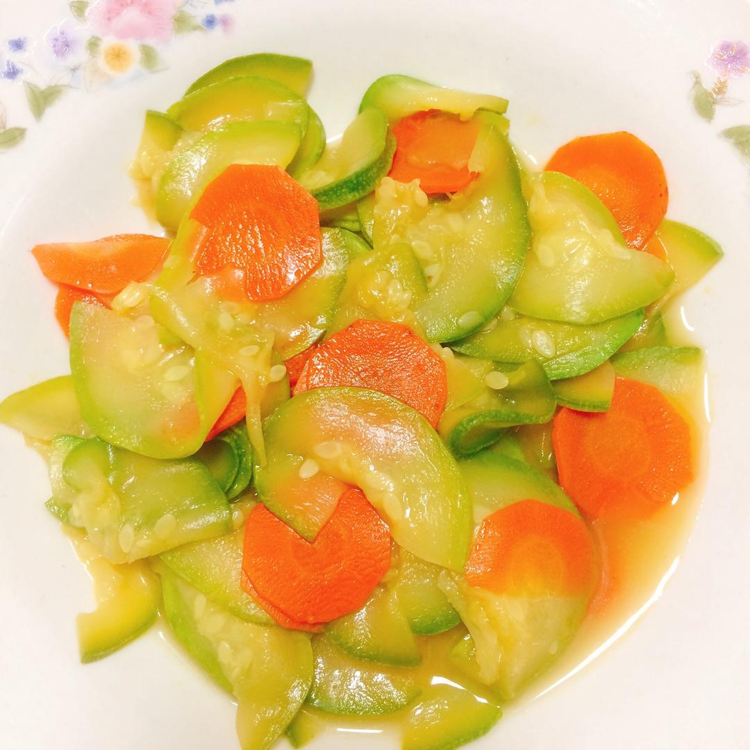 幻枫梦晓做的胡萝卜炒西葫芦