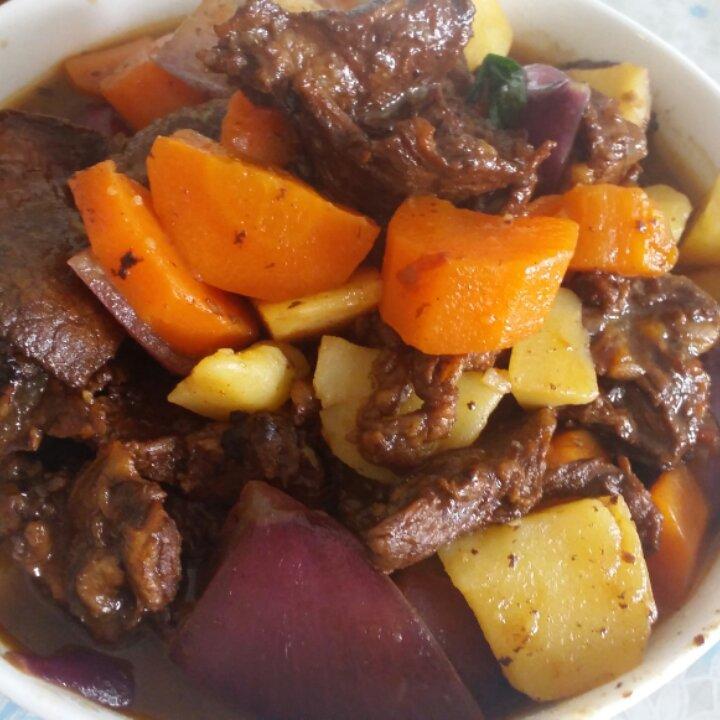 土豆炖牛肉