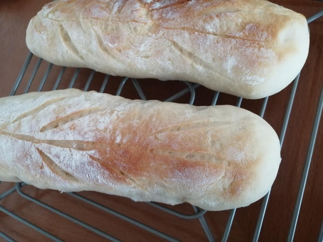 提子坚果软欧包