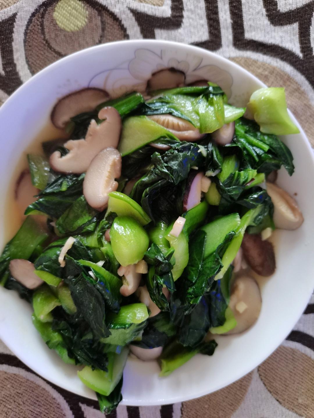 香菇油菜（简单快手）