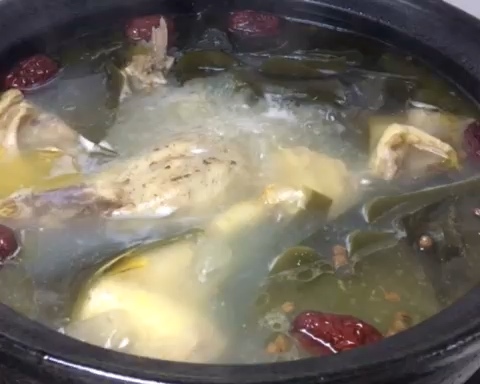 乐活教主的美食之——海带老鸭汤的做法 步骤10