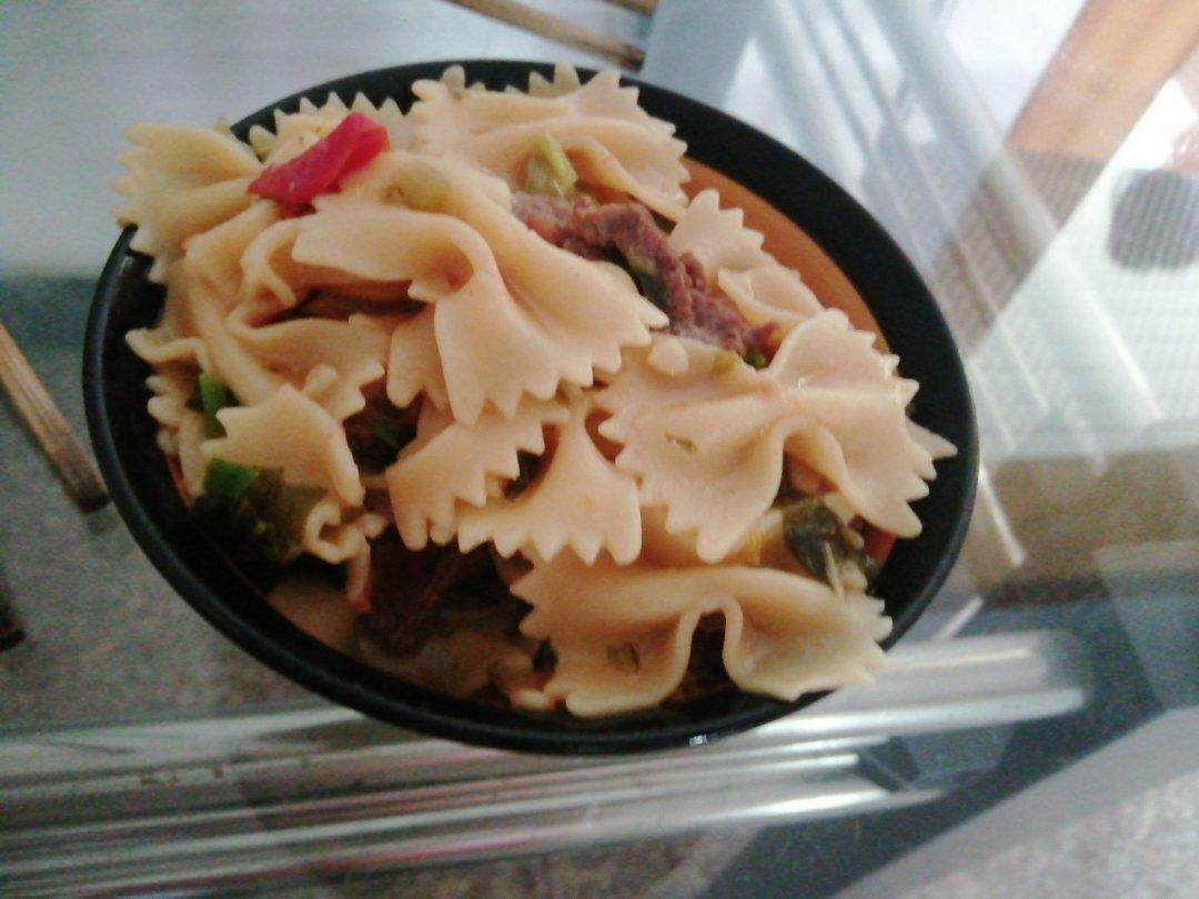 番茄培根奶油蝴蝶面
