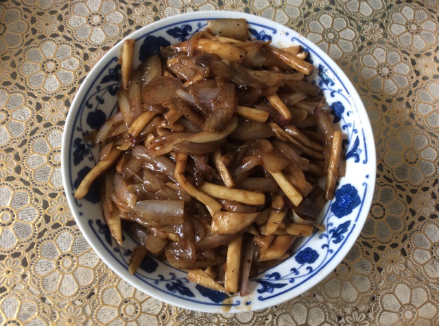 洋葱遇到杏鲍菇