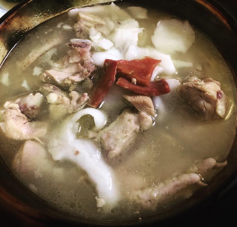 不加任何佐料的云腿椰子鸡，鲜到全家抢着喝光整锅汤