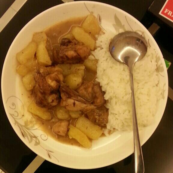 红烧土豆炖鸡腿