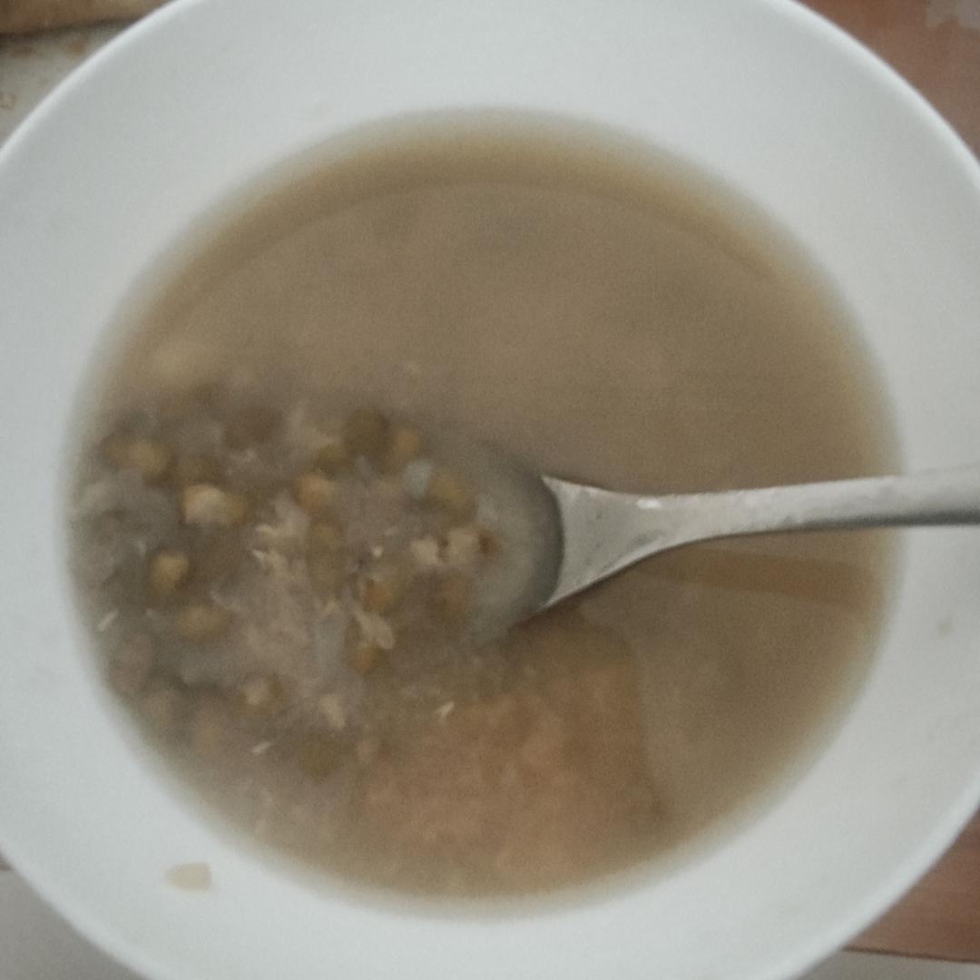 绿豆莲子汤（提前一天准备）