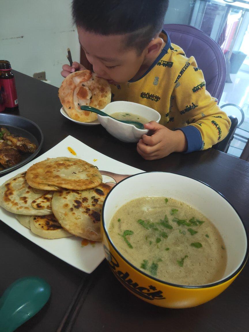 葱油饼（附外酥里嫩的技巧）