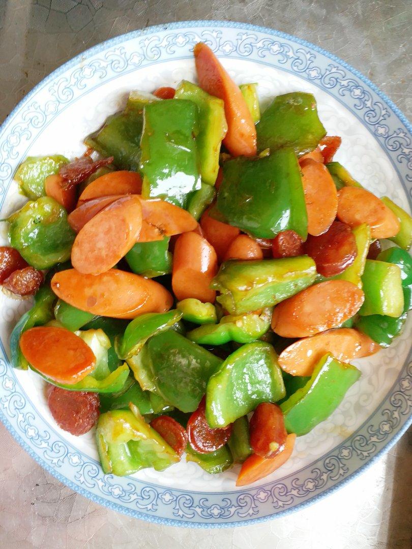 freezz静做的青椒炒火腿肠