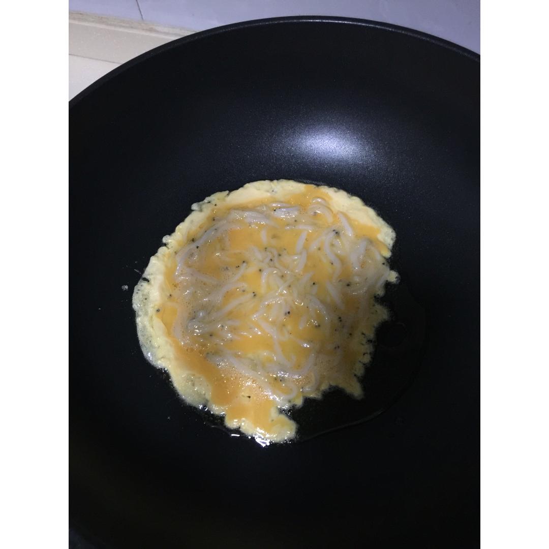 银鱼炒蛋