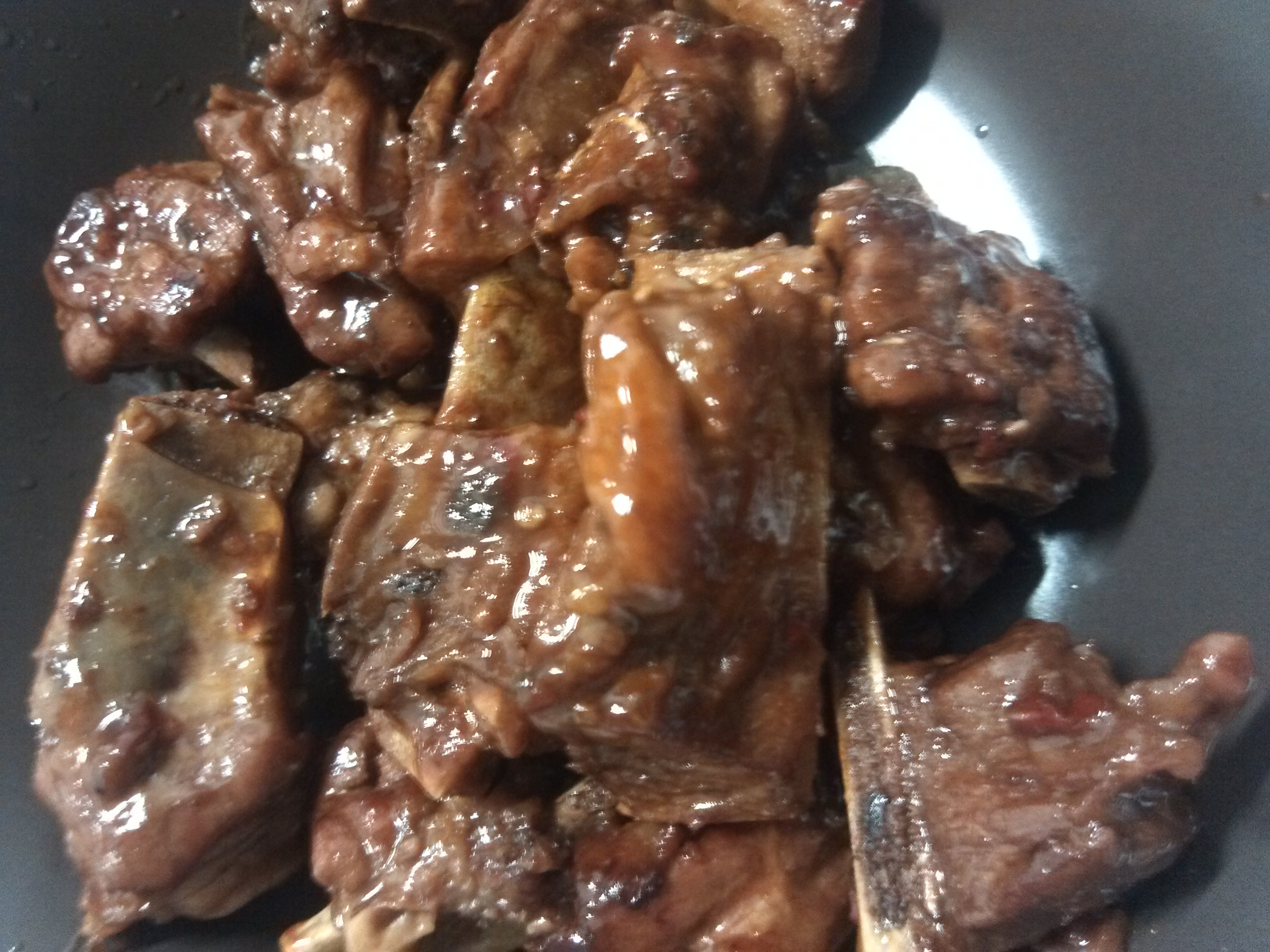 蒜蓉辣酱烧排骨