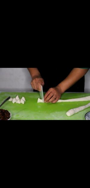 停不下来的香菇酱蒸饺的做法 步骤9