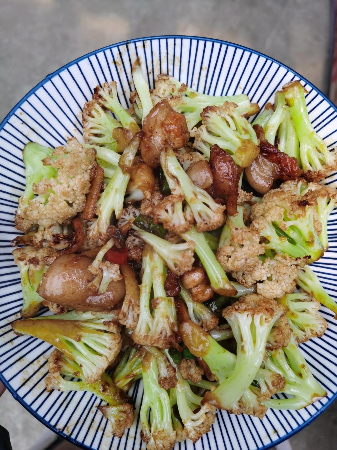 和饭店一个味道的干锅花菜