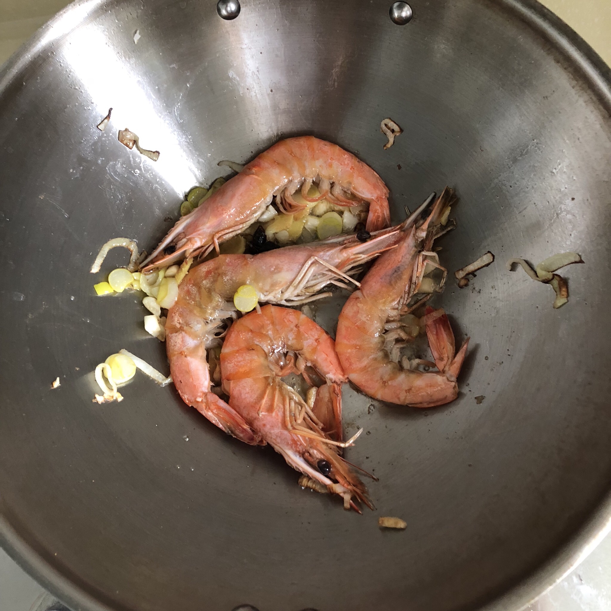 油焖大虾的做法 步骤6