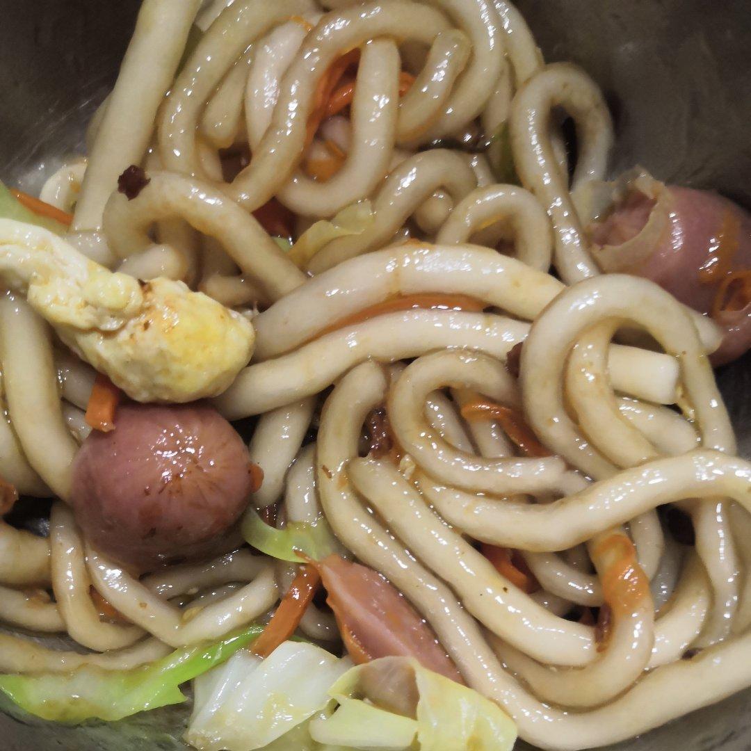 比路边摊好吃百倍的火腿炒土豆粉