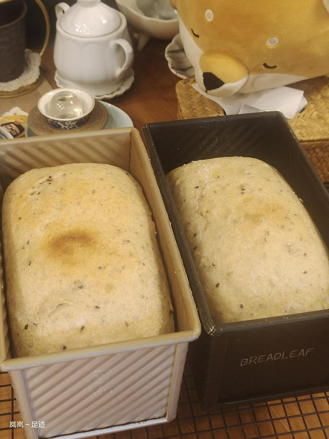 鲁邦种坚果吐司