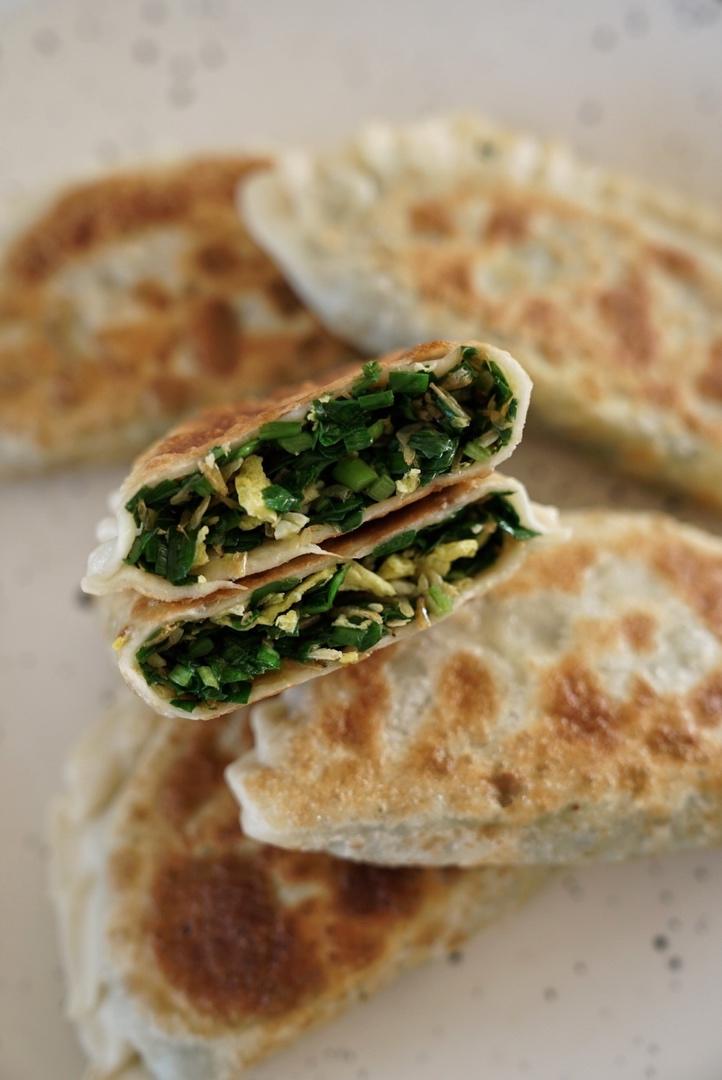 韭菜盒子 Chinese Leek and Egg Pasty