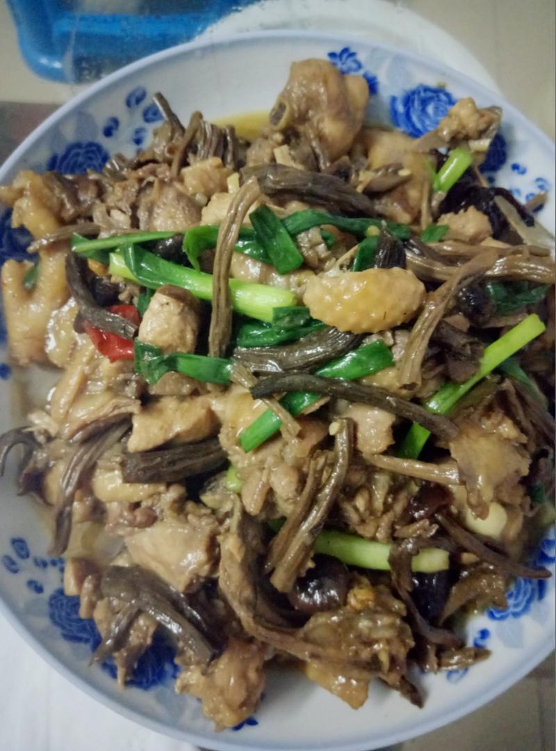 茶树菇炖鸡