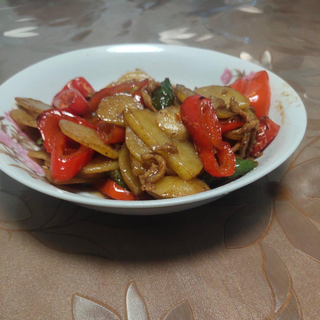 土豆片炒肉