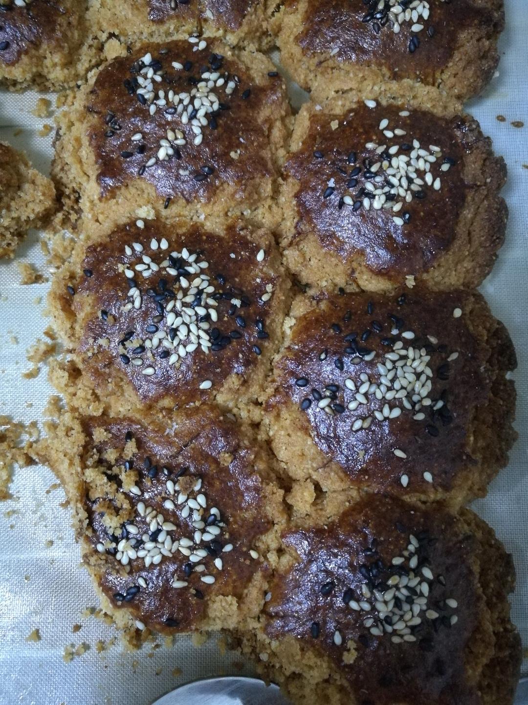 酥的个掉渣的饼干 --- 杏仁酥