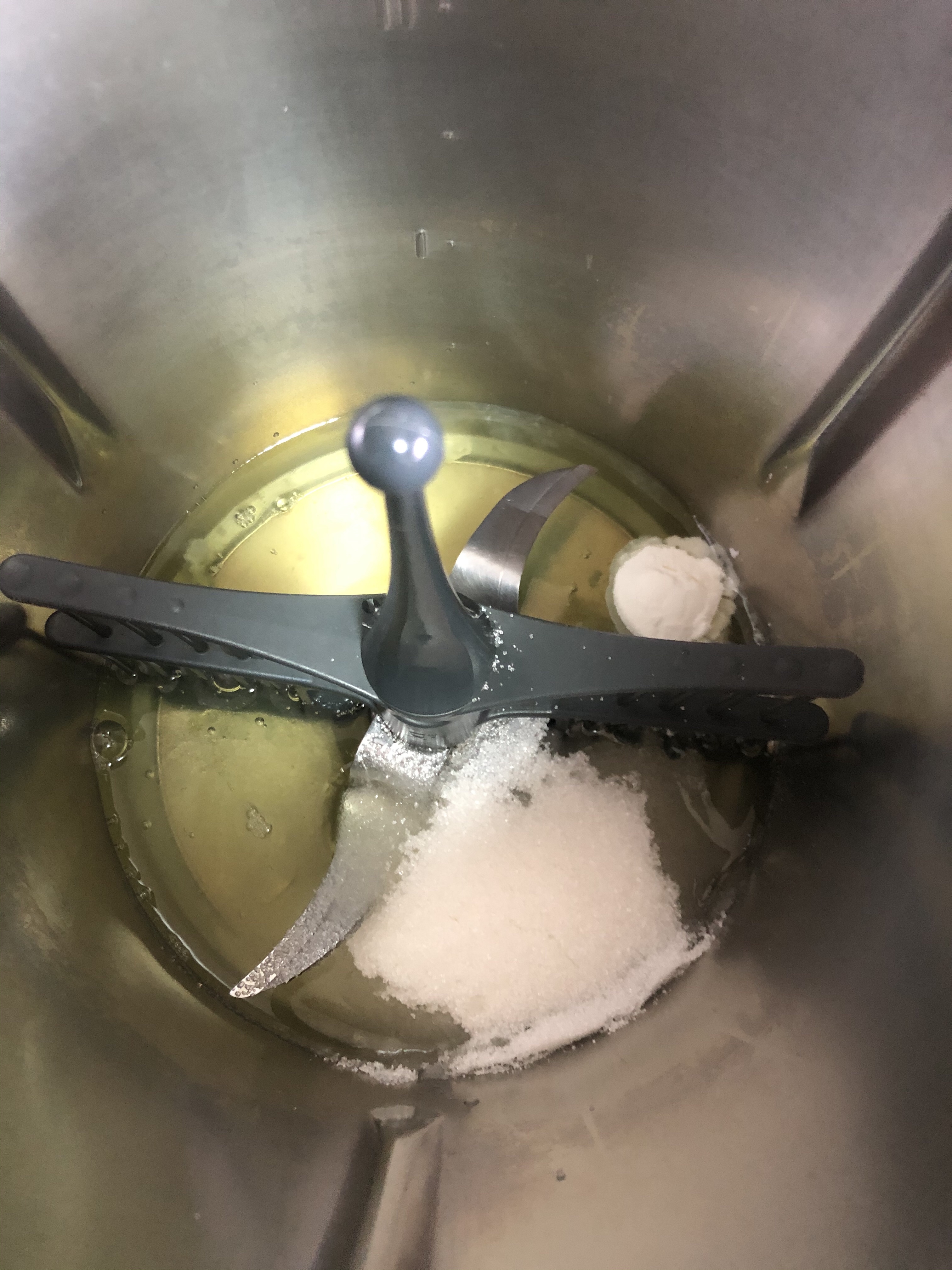 奥利奥海盐咸奶油戚风蛋糕8寸的做法 步骤3