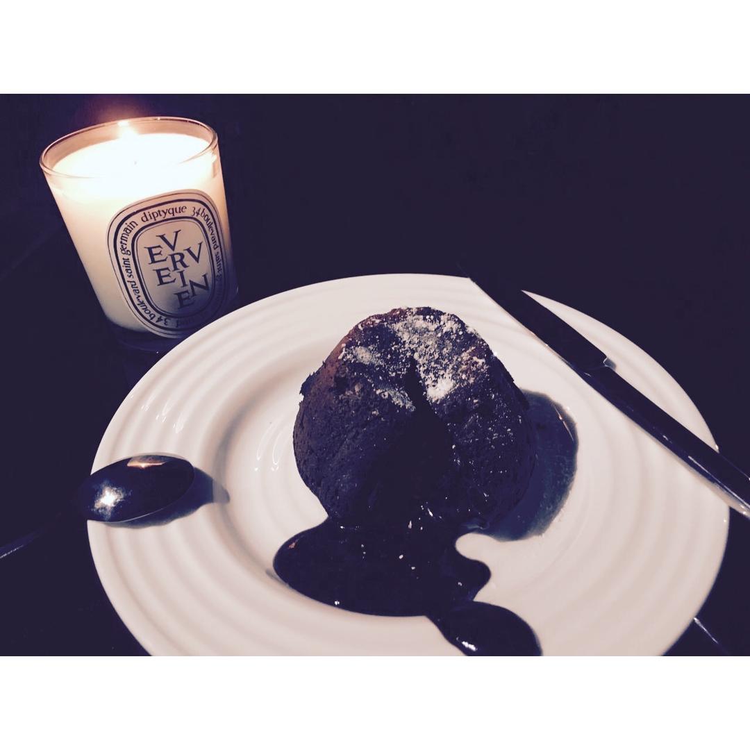 巧克力熔岩蛋糕 Chocolate Molten Lava Cake