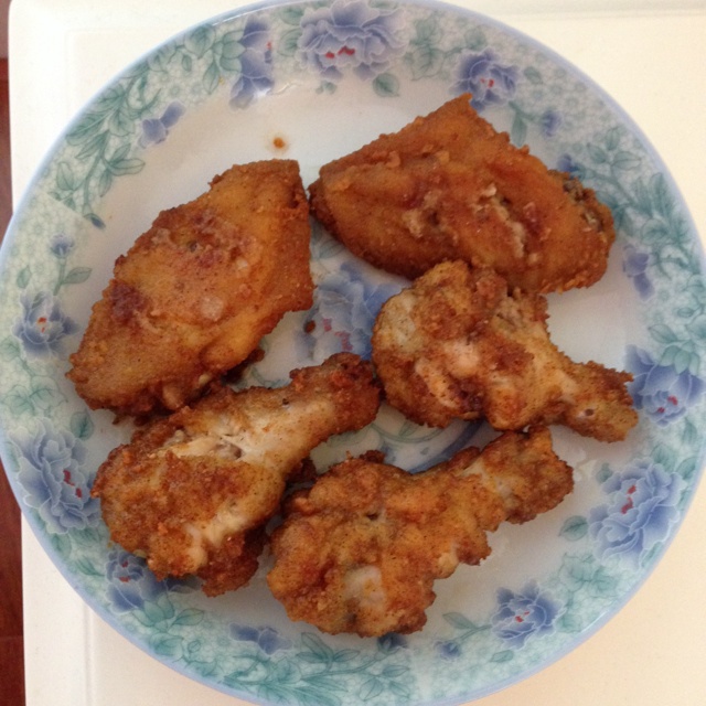 香脆辣味炸鸡翅