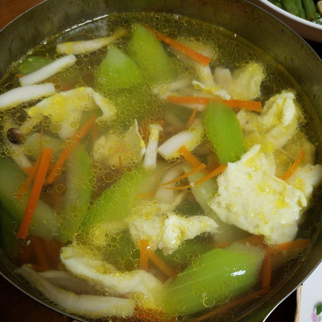 芙蓉菌菇丝瓜汤