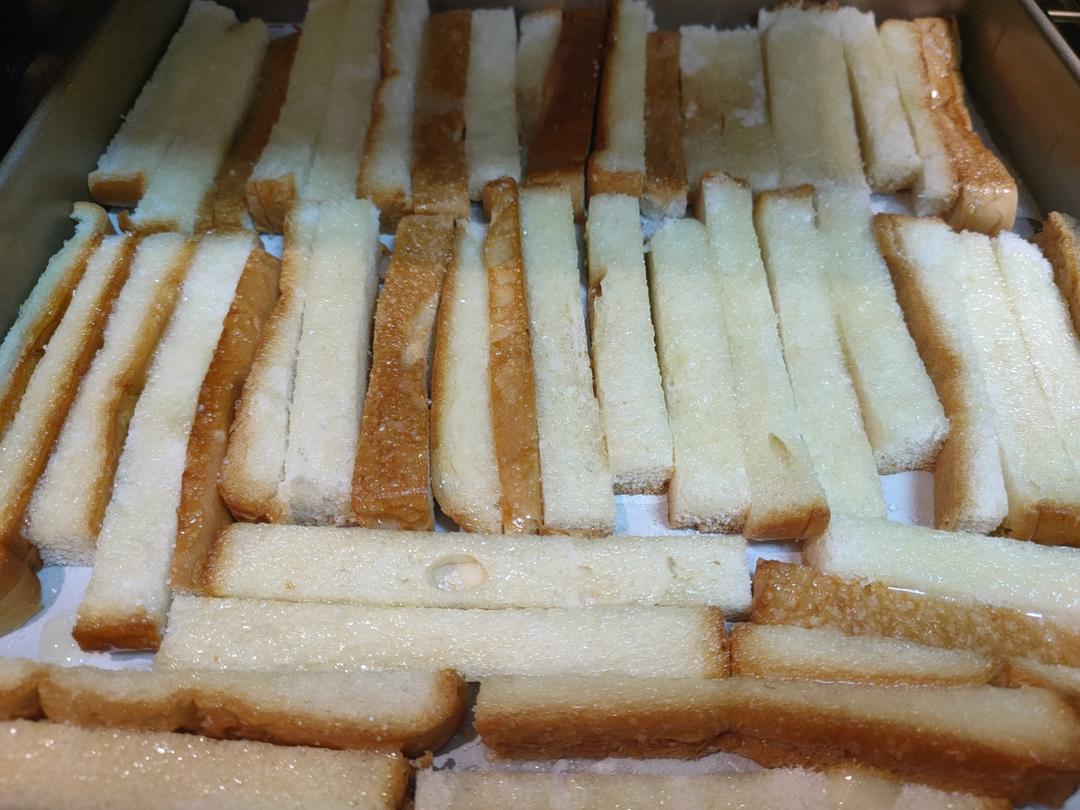 黄金烤吐司🍞条｜太香了