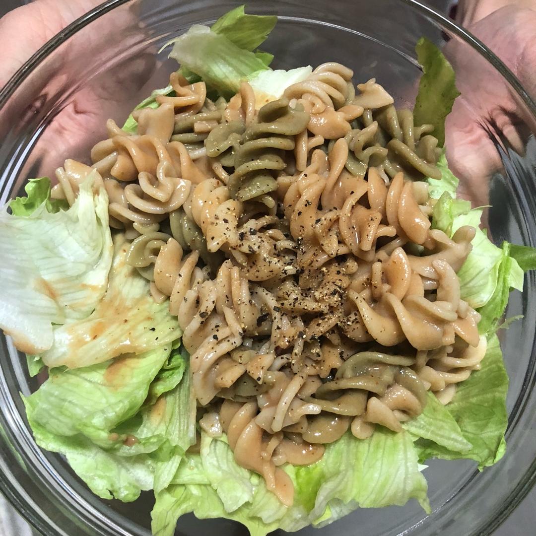 夏日主食 | 可可花生意大利冷面