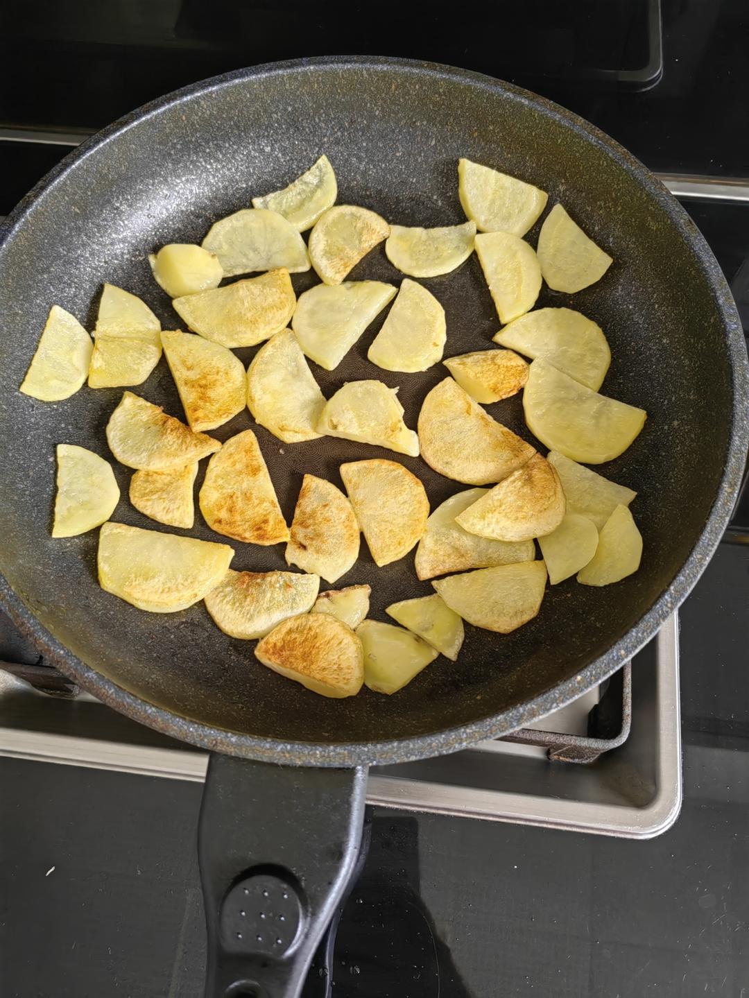 好吃到飙泪的香煎土豆片