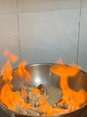 黄豆骨鳝汤的做法 步骤6