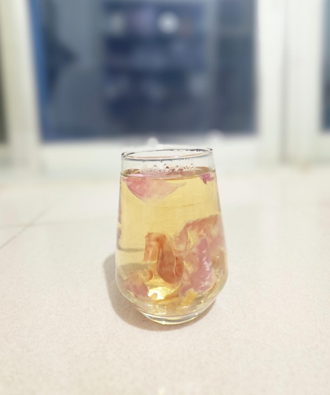 疏肝理气、美容养颜的陈皮玫瑰花茶