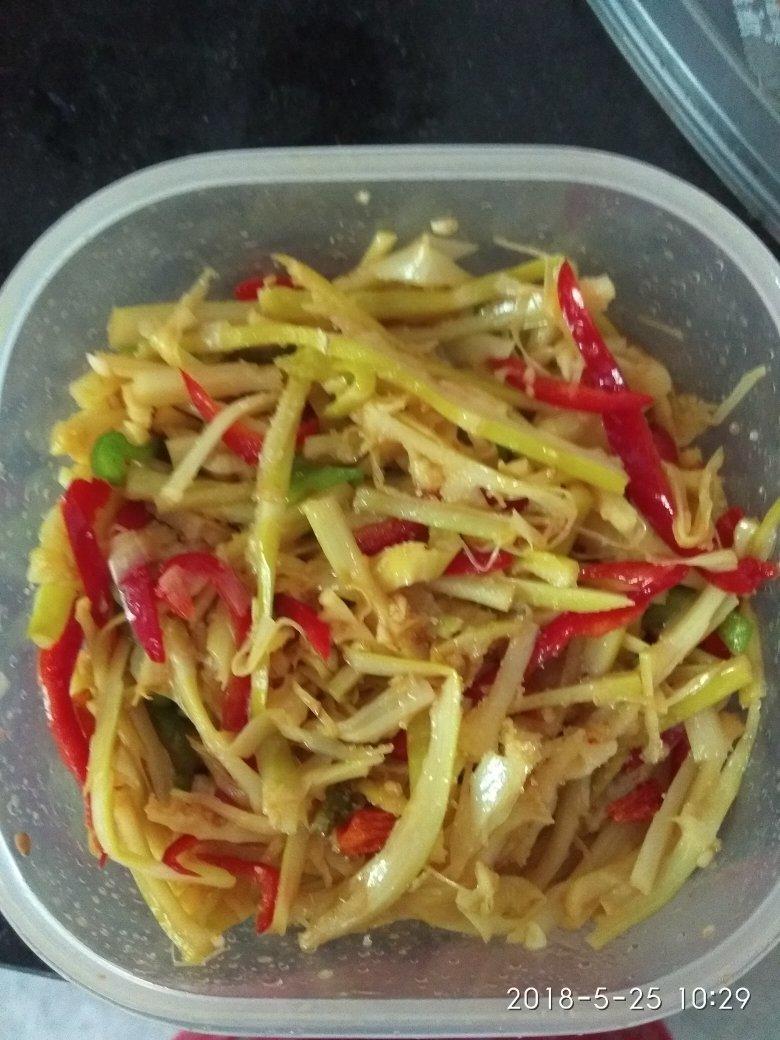 凉拌笋丝